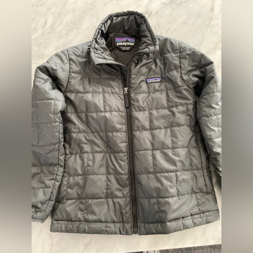 Boys Patagonia Nano Puff jacket - size S 7-8 kids